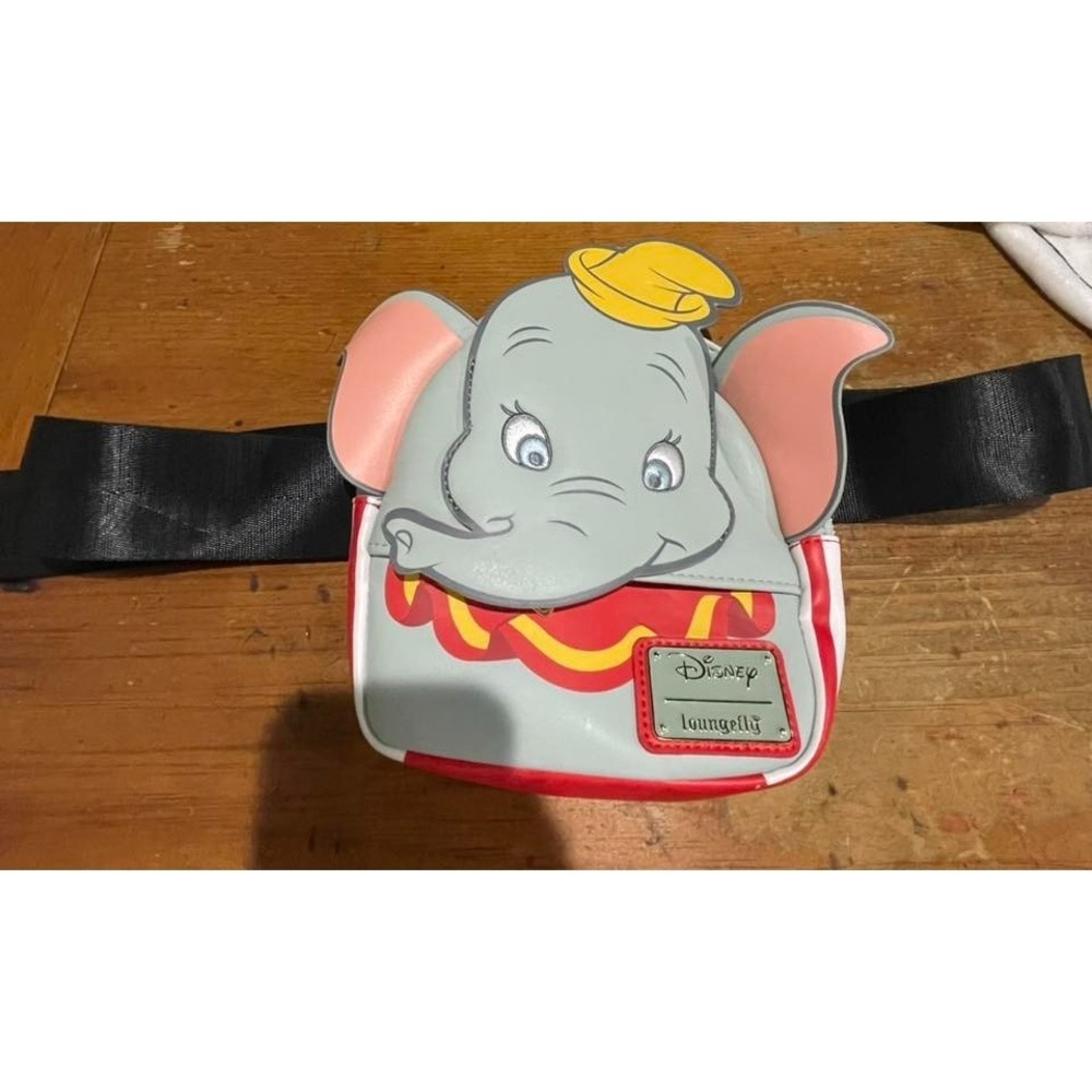 Loungefly Disney Dumbo Figural Wristlet Fanny Pack Belt Bag Box Lunch Exclusive